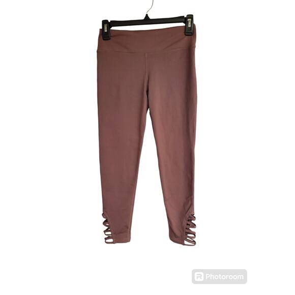 Women's Mono B Mauve Athletic Capri Length Leggings | Size Small - Picture 1 of 6